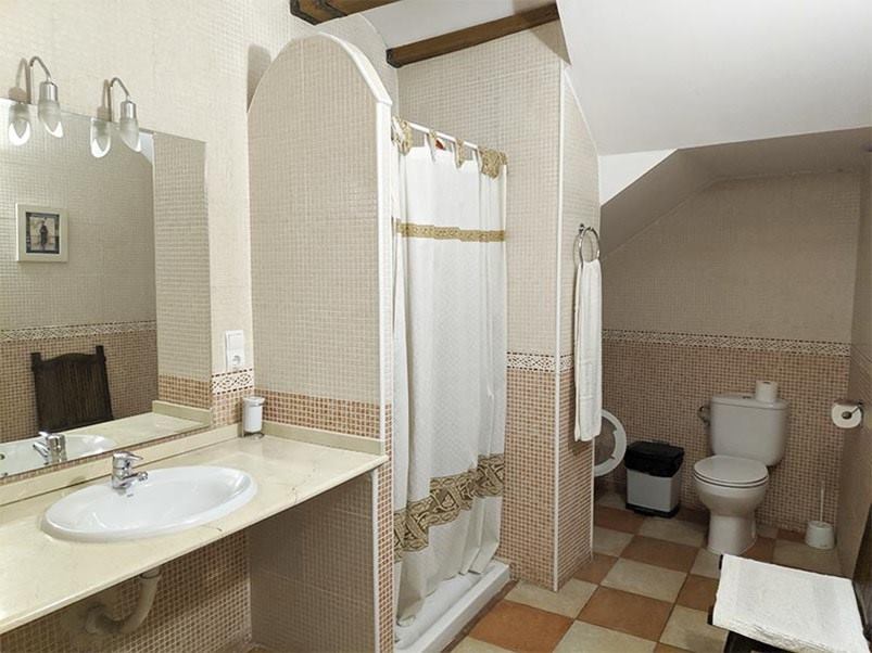 cabañita_0000s_0002_baño